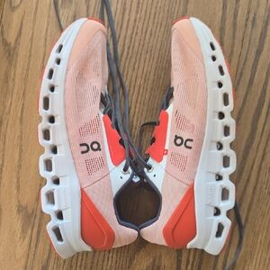 On Running CloudStratus Running Shoes